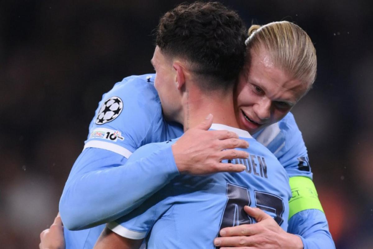 Foden, duas vezes, Haaland (ambos na foto) e Cherki marcaram para os ingleses, enquanto Anton descontou para o Dortmund