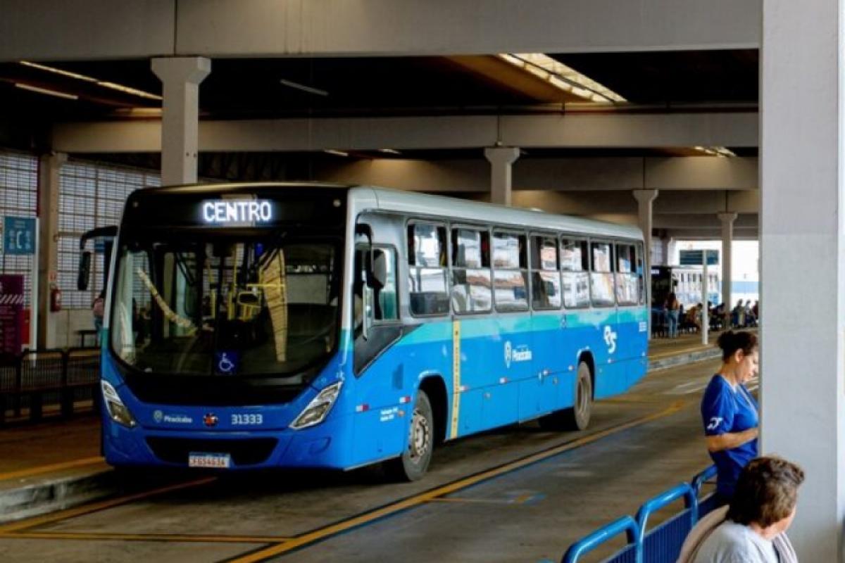 Apenas 3 linhas irão operar com horários de sábado, as outras irão seguir a tabela de domingos e feriados.