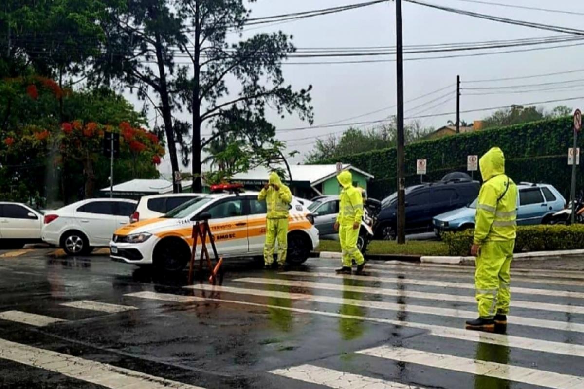 A tempestade,que registrou um acumulado de 43,94 milímetros na cidade, teve sua intensidade máxima no distrito de Barão Geraldo.