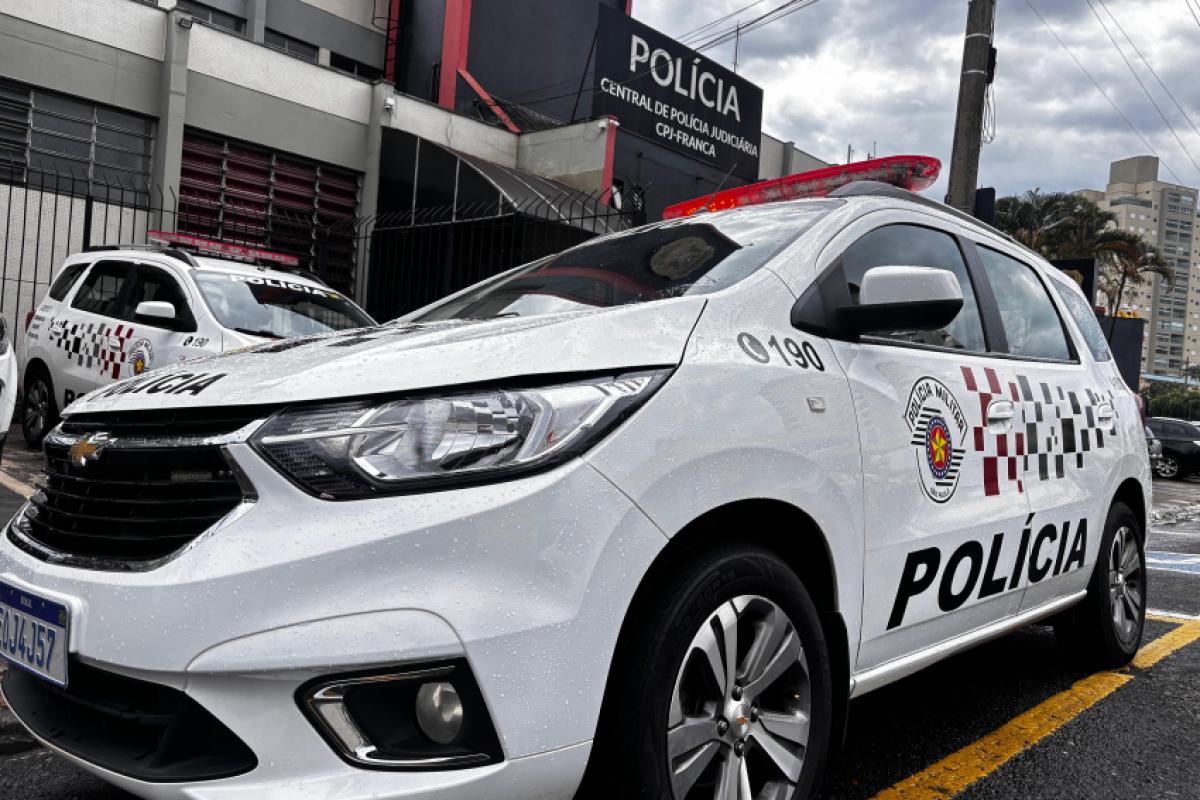 Policiais militares encaminharam o suspeito até a CPJ de Franca, onde ficou preso em flagrante