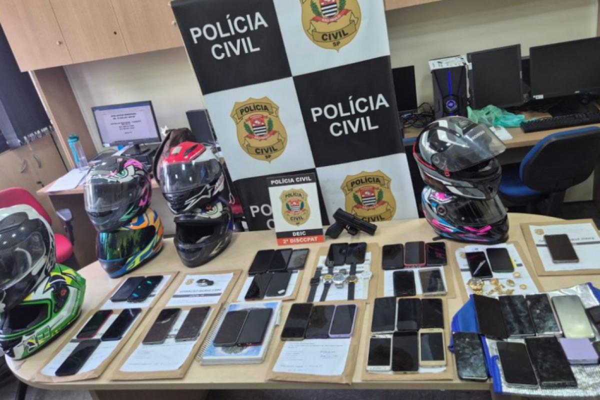 Dois homens e uma mulher foram detidos após o cumprimento dos mandados de prisão temporária expedidos pela Justiça