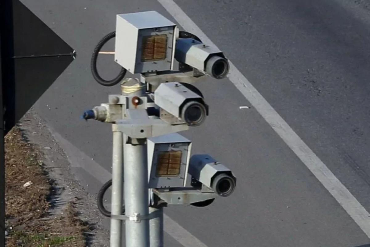 A margem existe para compensar possíveis variações na captura dos dados e diferenças entre o velocímetro do veículo e a aferição eletrônica