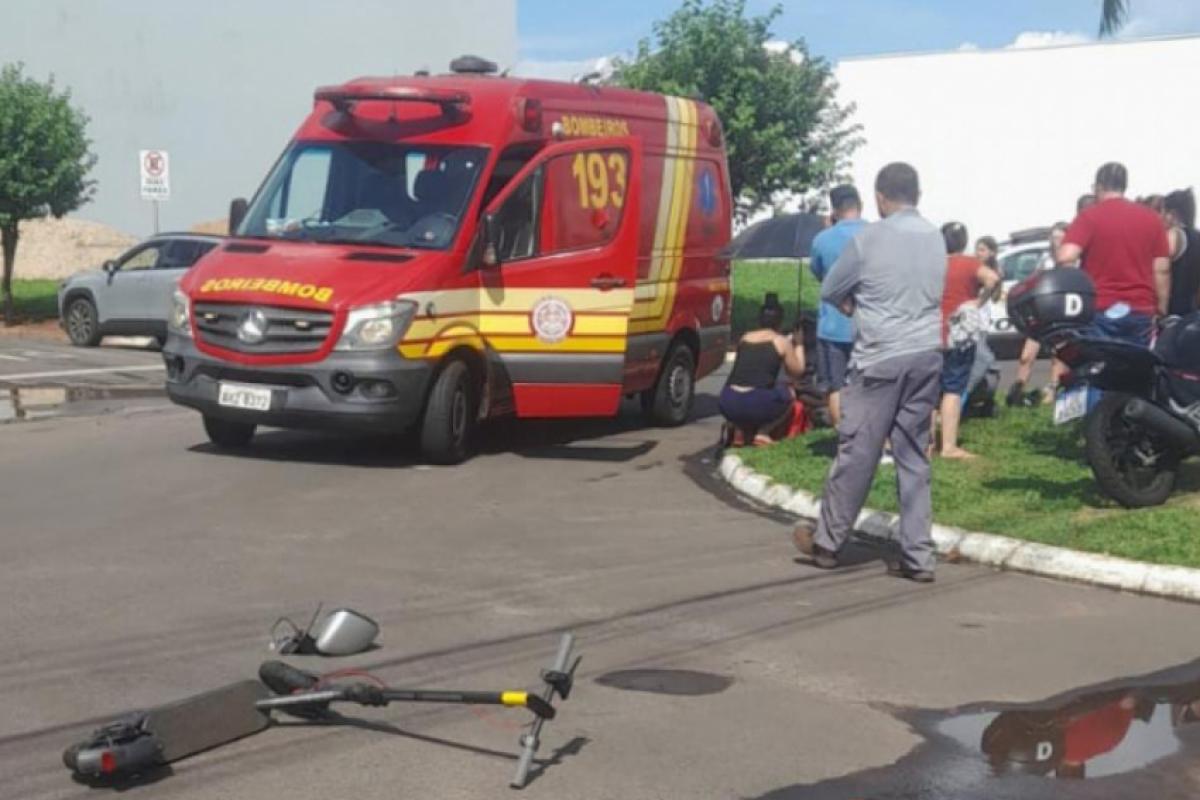 Equipes do Corpo de Bombeiros socorrem a vítima, encaminhada à unidade da Unimed em Birigui