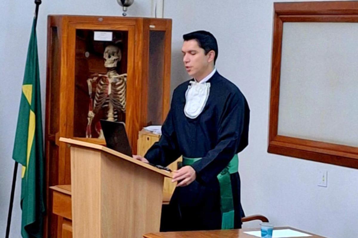 O ortopedista especialista em cirurgia de ombro e cotovelo do HSV, Rodrigo Beraldo, apresentou o resultado da pesquisa da defesa do doutorado