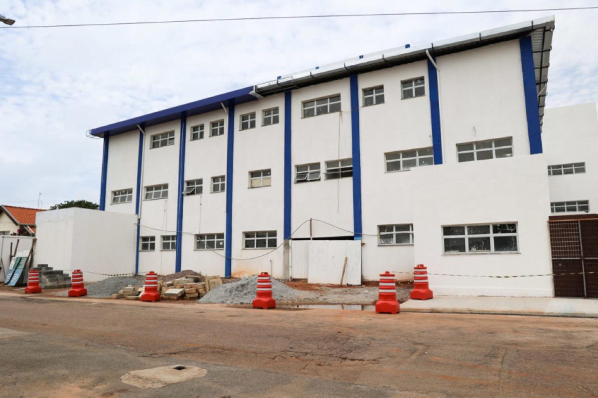 Após retomada das obras, equipamento tem prazo de 13 meses para ser concluído