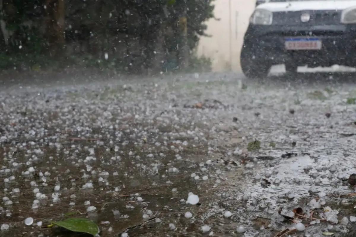 Defesa Civil alerta para chuva intensa, ventos acima de 70 km/h e instabilidade até terça-feira (18)