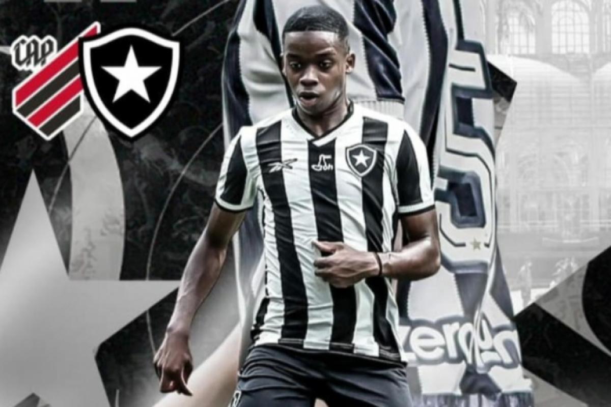 Pedro Henrique de Paula Martins com a camisa do Botafogo