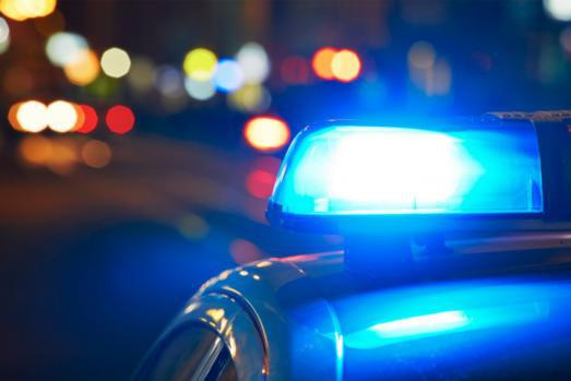 Mulher é encontrada morta, com mãos e pés amarrados na estrada