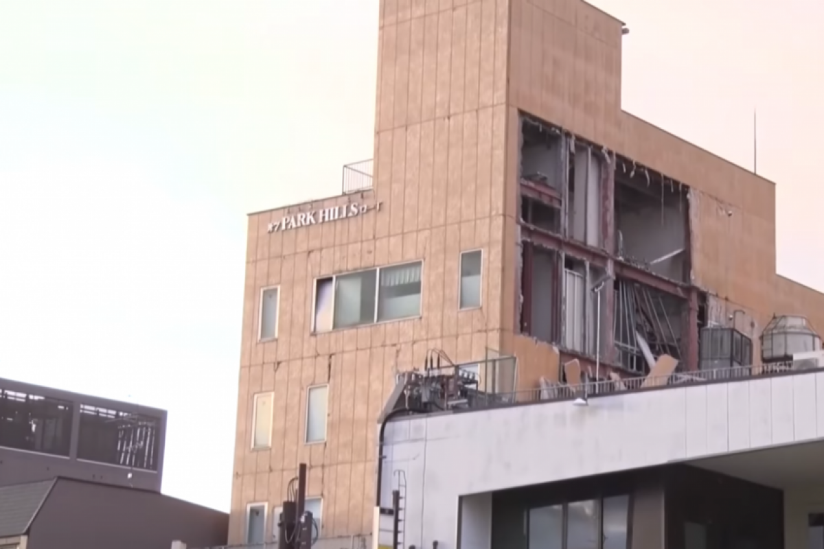 As autoridades alertam para o risco elevado de um novo tremor de grande magnitude ao longo da próxima semana.