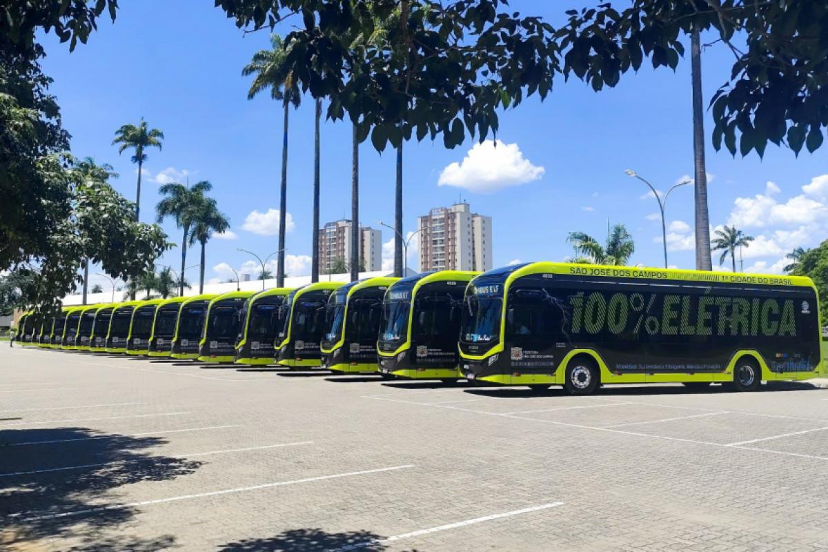 São José recebe 15 novos ônibus elétricos e chega a 20 unidades