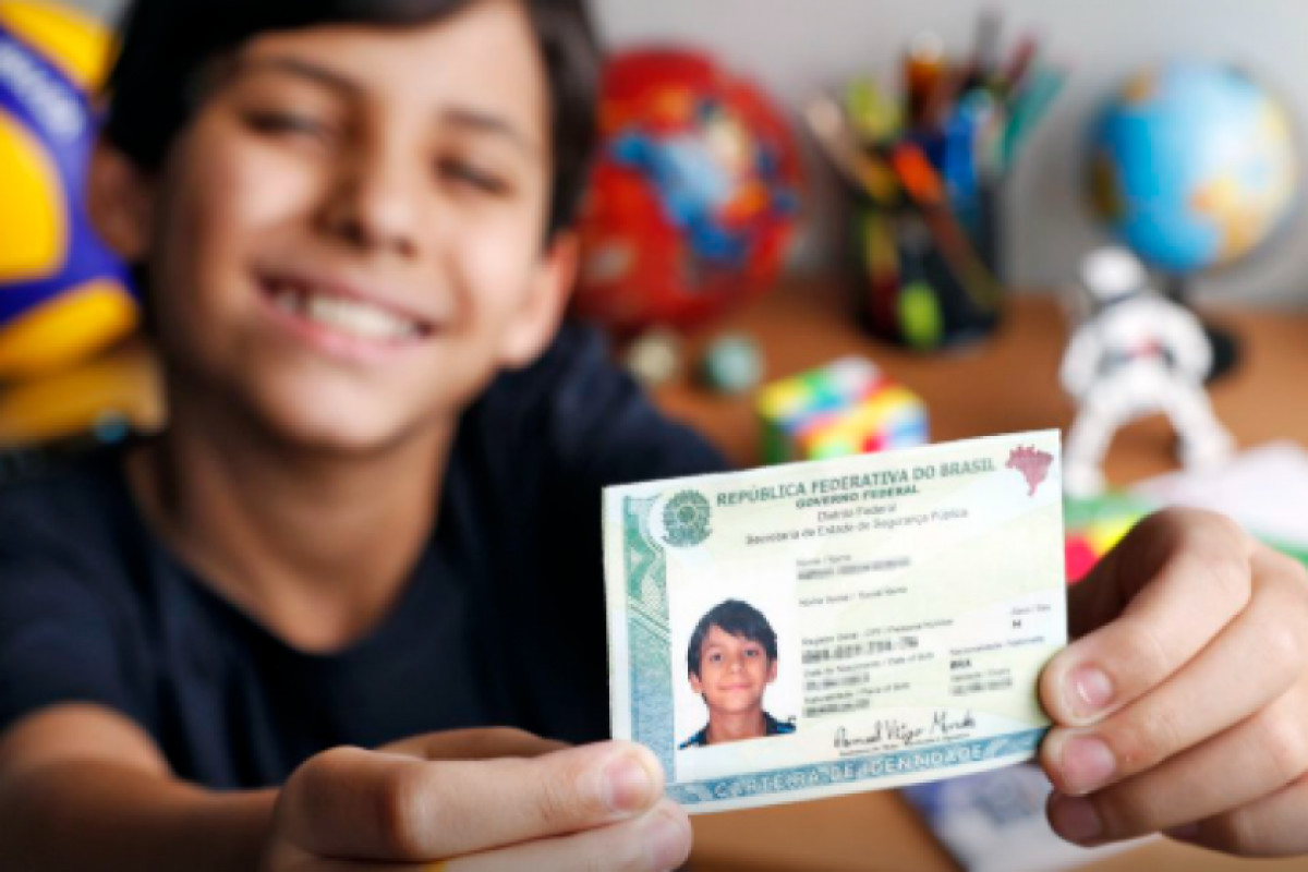 Padronização da carteira de identidade já chega a milhões de brasileiros
