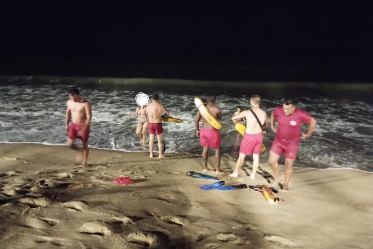 Bombeiros foram acionados para resgate no mar