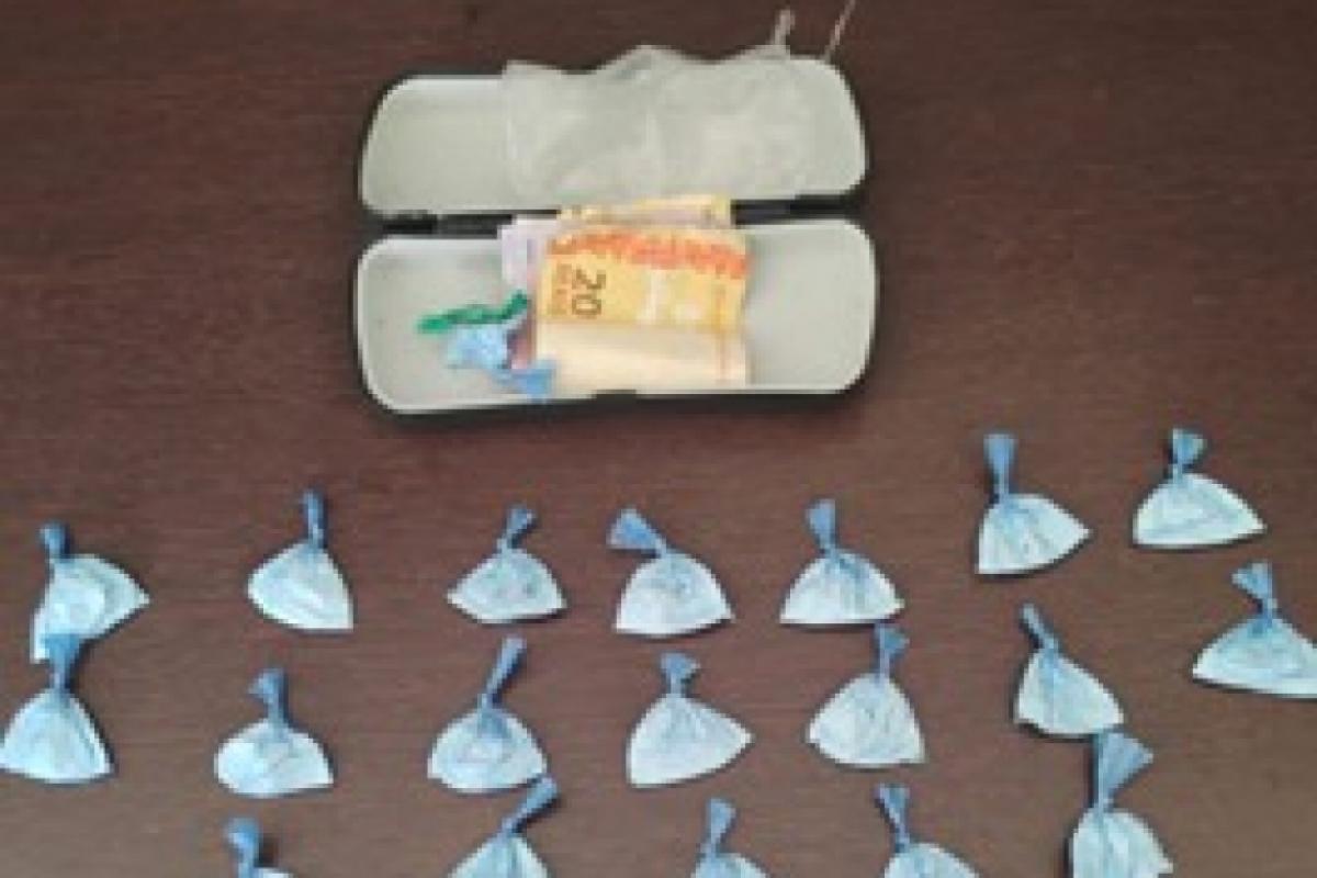 Policiais flagraram a transação durante patrulhamento em ponto conhecido de Hortolândia; suspeito confessou o crime.