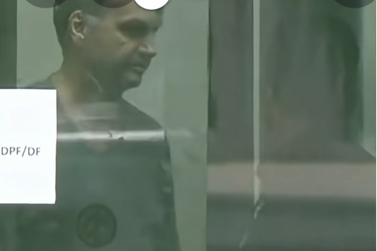 Logo que as imagens da agente verificando a tornozeleira danificada foram divulgadas, passaram a espalhar a ideia de que Bolsonaro havia surtado.