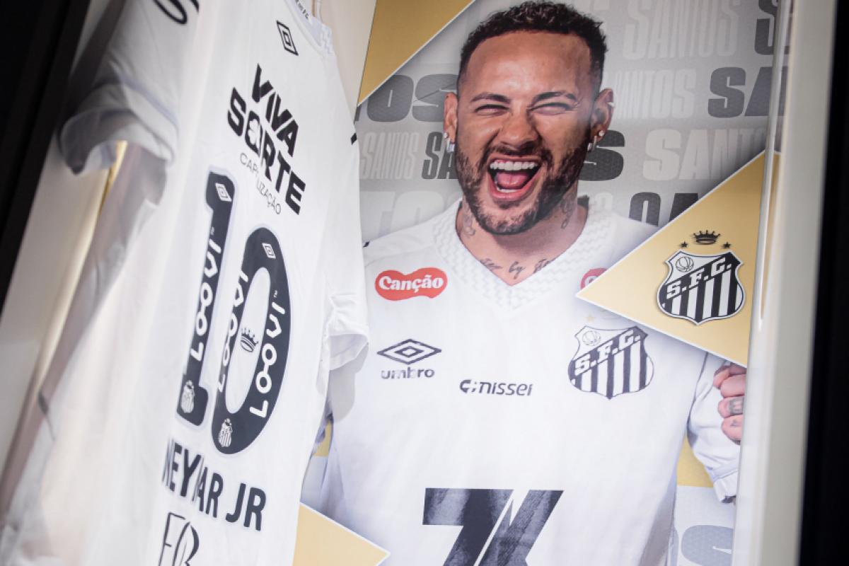 Lance inicial do combo com camisa de Neymar é de R$ 3 mil