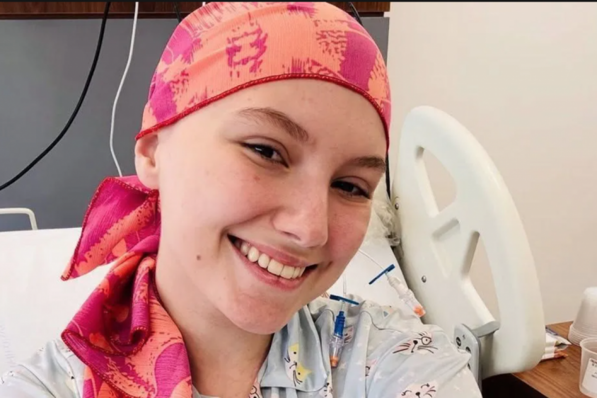 Isabel não previsão de alta, já que os próximos exames, que vão orientar a equipe médica, só devem ficar prontos na segunda-feira. 