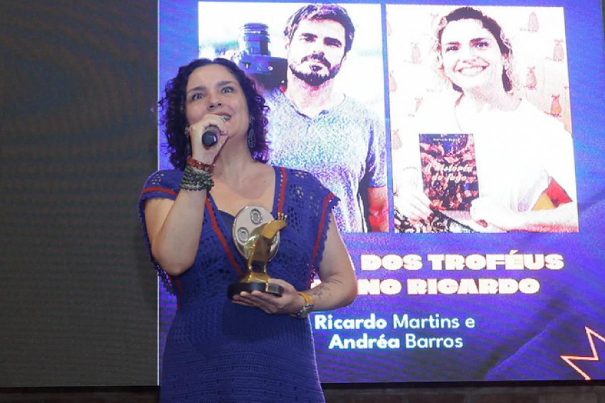 Andréa recebeu o Troféu Cassiano Ricardo
