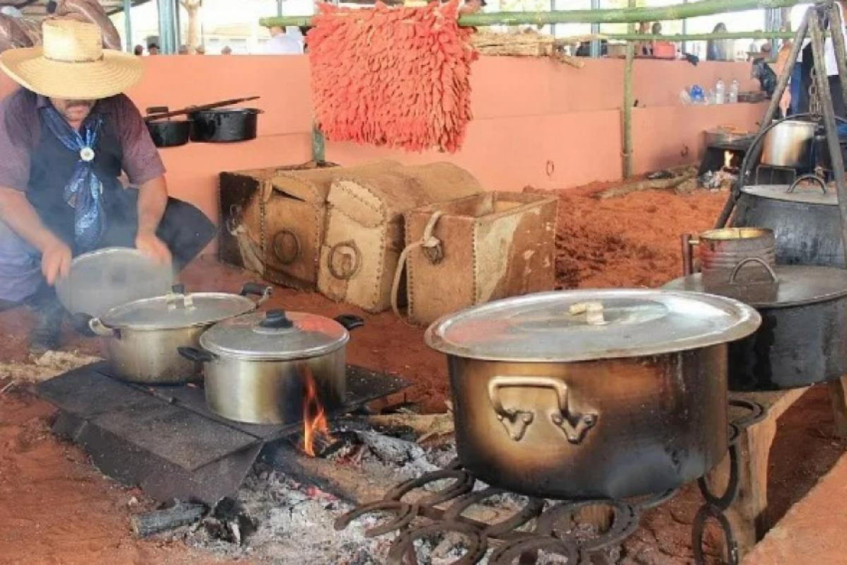 Queima do Alho reforça tradições caipiras e promove ação solidária em Araçatuba