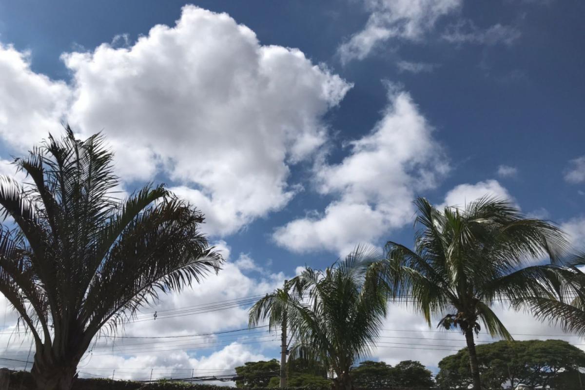 Céu visto no bairro São José, em Franca
