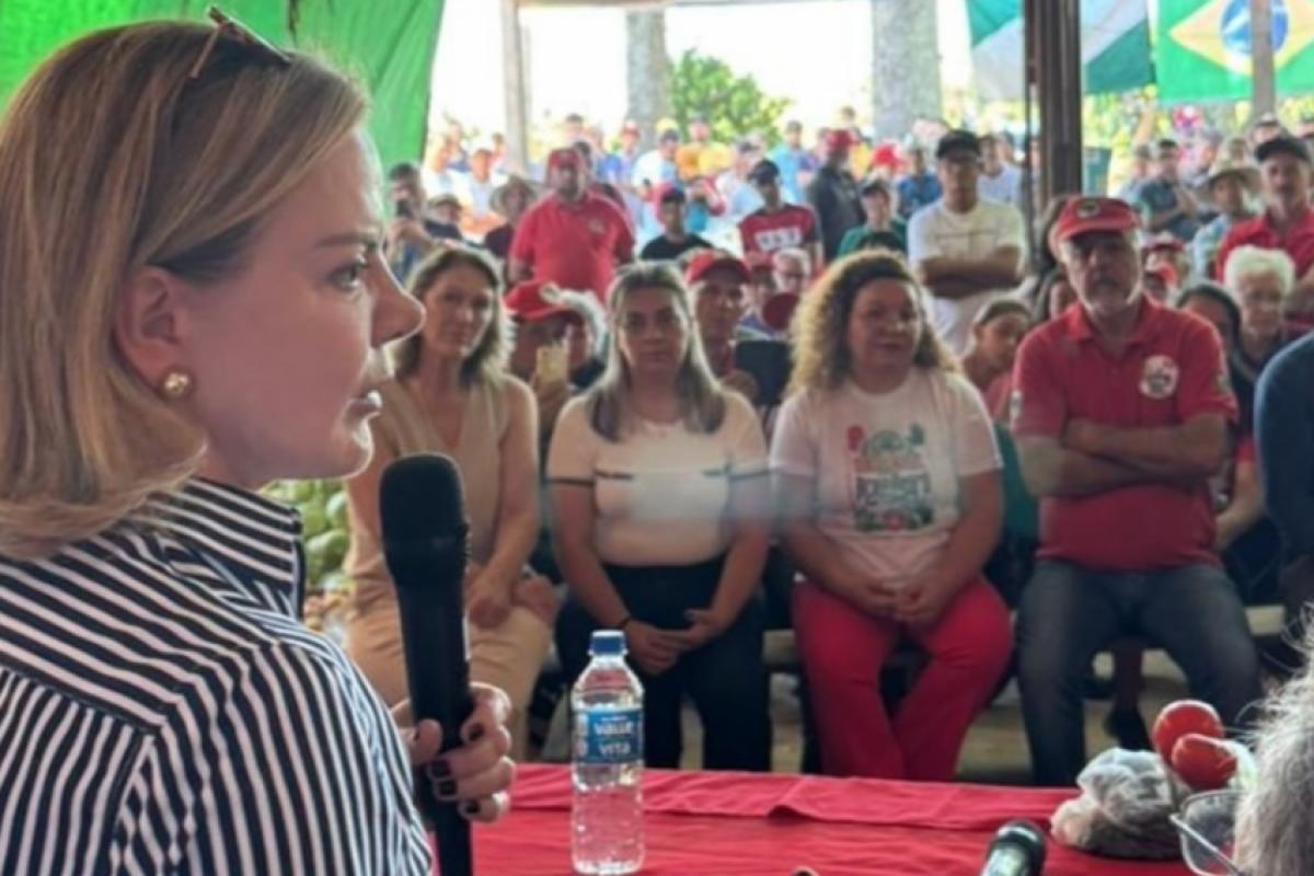 A saída deve ocorrer até abril, prazo legal para desincompatibilização.