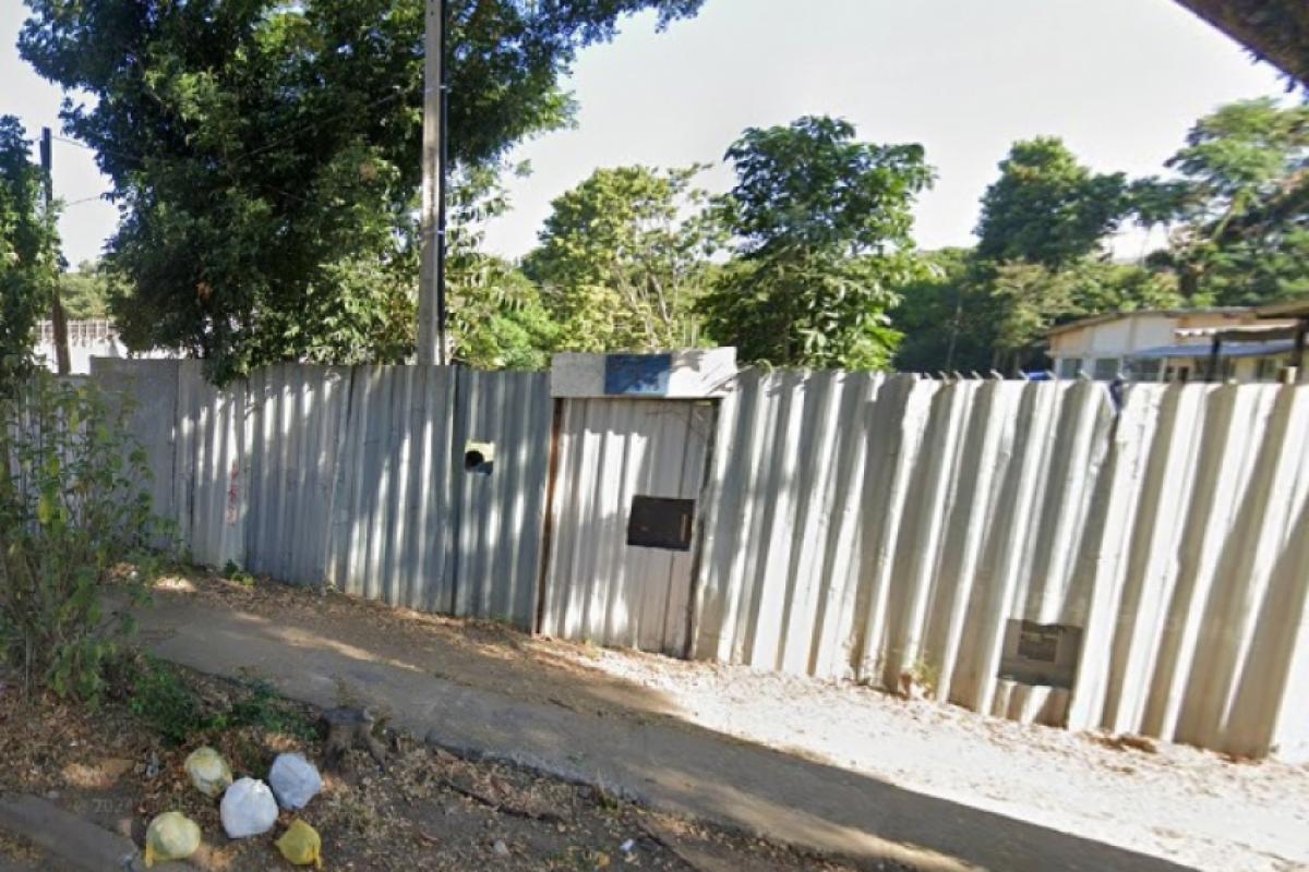 Serviço iniciado em janeiro de 2021, no Parque Industrial, deveria ter sido entregue em abril de 2022, mas foi paralisado em julho de 2023 com 26% de execução