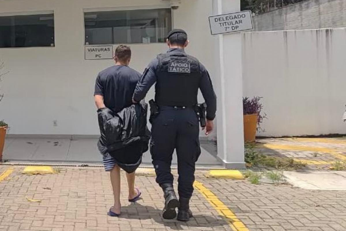 Ele foi levado para o sistema prisional para cumprir sua pena