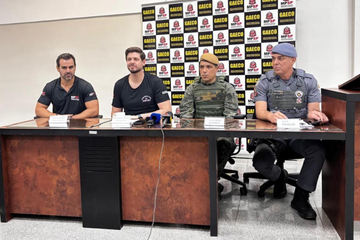 Rafael Queiroz Piola, promotor do Gaeco, Adriano Vanderlei Mellega, promotor do Gaeco, Major PM Jean Gustavo e Major PM Erivaldo 