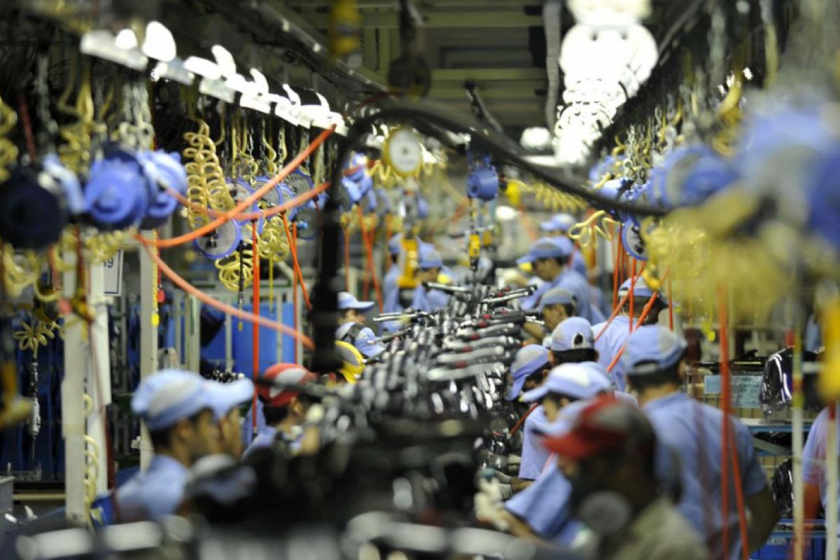 De acordo com o IBGE, o crescimento entre julho e setembro ficou aquém da projeção de 0,2% estimada por economistas. 