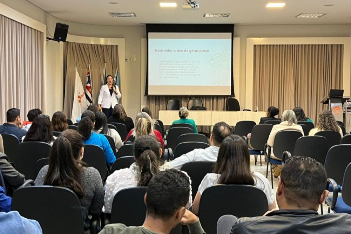 Ação busca fortalecer cursos e workshops aos associados da Acif