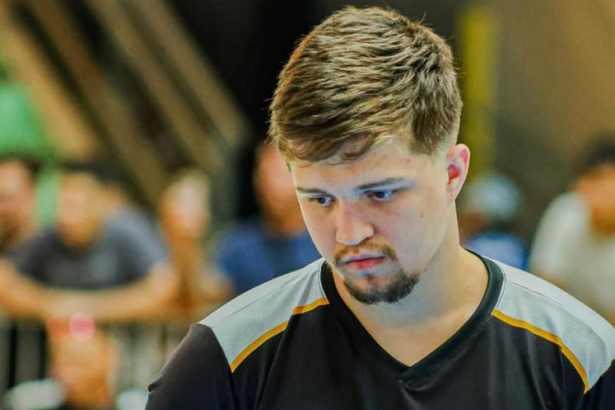 Iranslav Neoral, de 24 anos 