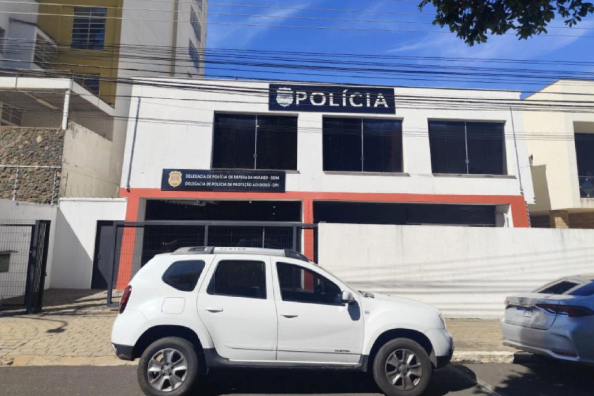 Delegacia de Defesa da Mulher onde o caso foi registrado 