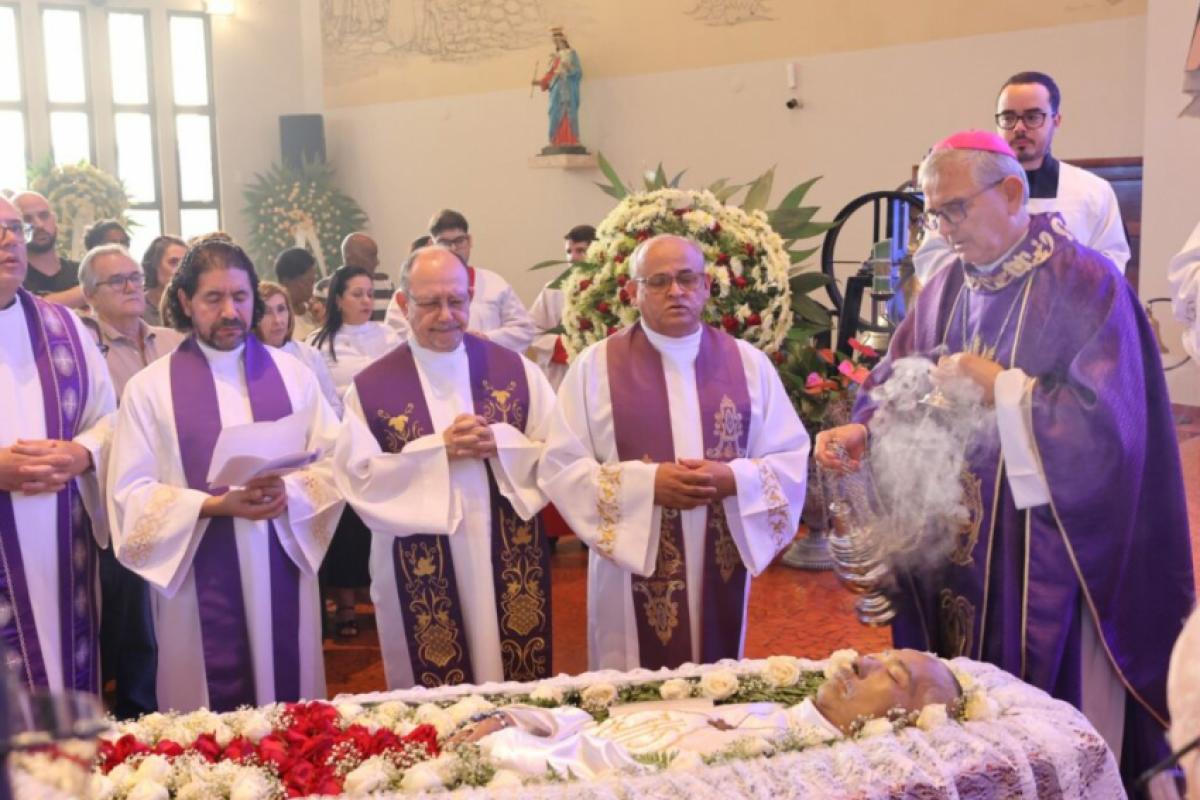 Missa aconteceu nessa quinta-feira, 4, presidida pelo Bispo Diocesano de Araçatuba, Dom Sérgio Krzywy