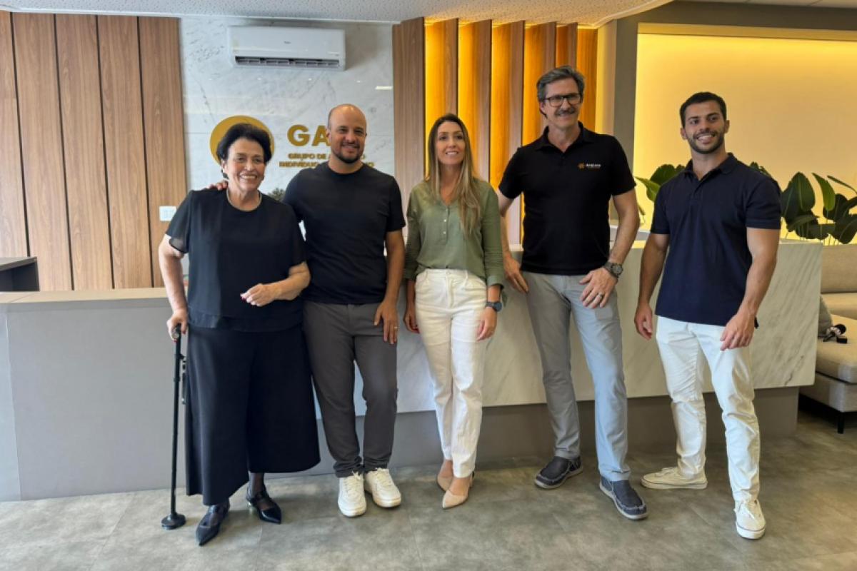 Sarah, Kleber Santos, Carolina Maluf, Marcos Hachmann e João Petrati