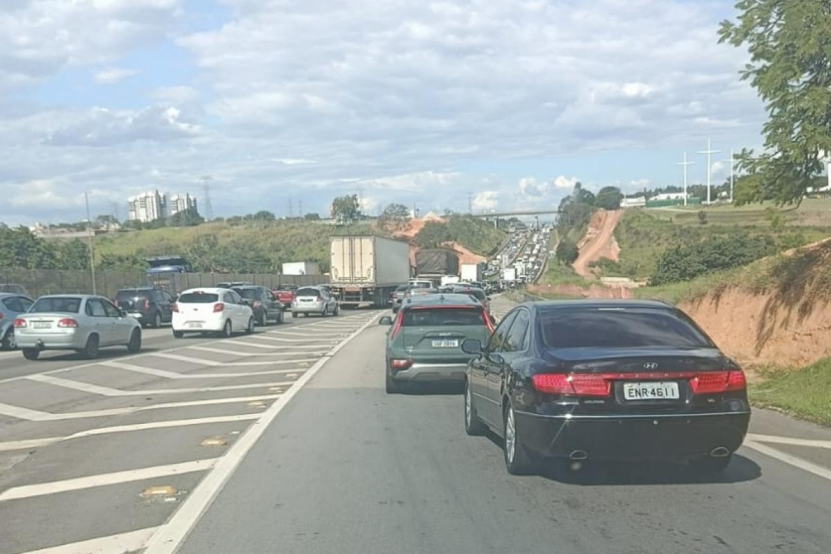 Movimento intenso também na rodovia Dutra
