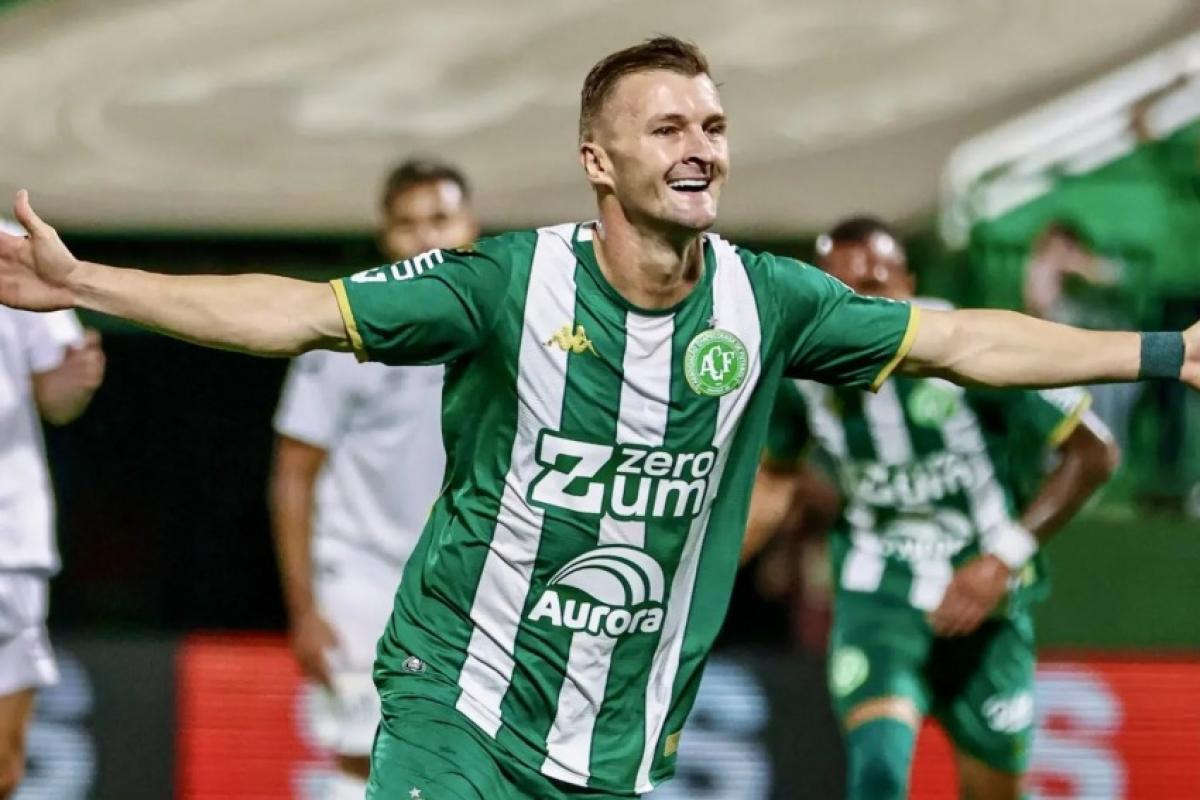 Com a vitória na estreia, a Chape fica provisoriamente em 1º lugar, com 3 pontos