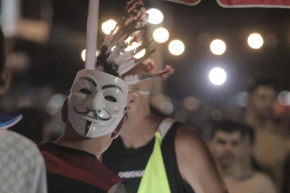 Decreto municipal define regras para eventos, comércio, ambulantes, bebidas, horários e fiscalização durante a folia em Campinas.