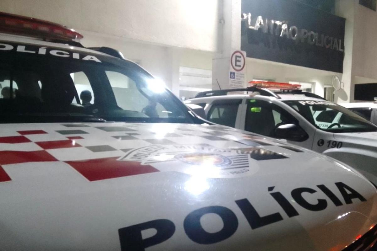 O investigado foi levado para a delegacia, onde permaneceu preso