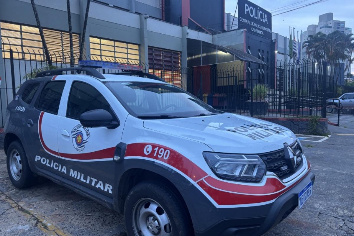 Policiais militares encontraram o acusado e o detiveram