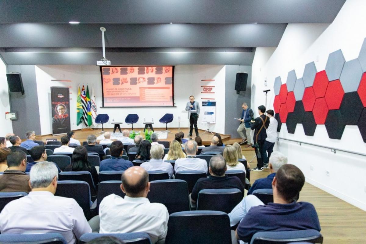 Discussões do Fórum evidenciaram que o território demanda melhor integração entre rodovias, ferrovias, hidrovia Tietê-Paraná, dutovias e aeroportos regionais