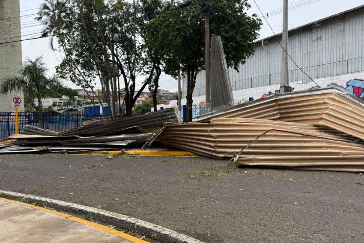 Parte da cobertura do Terminal Rodoviário