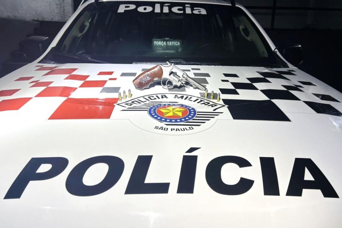  Revólver da marca Taurus, calibre .32, com numeração suprimida