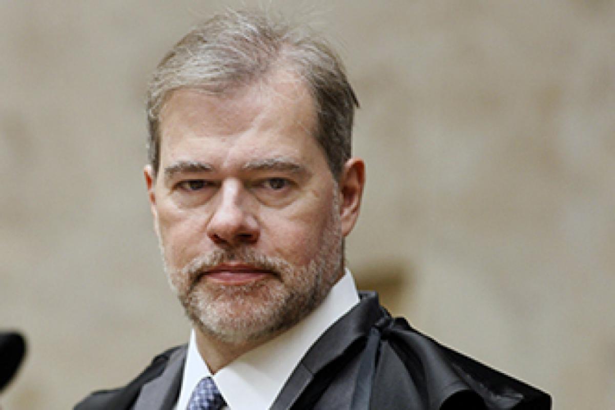 De acordo com as investigações, mensagens encontradas no celular de Vorcaro citam o nome de Toffoli. 