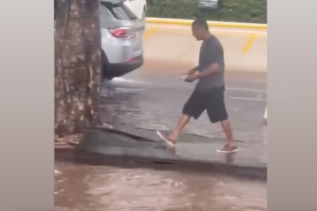 Chuvas se intensificaram devido à atuação de um sistema de baixa pressão no oceano.