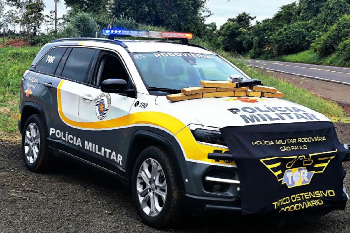 Droga estava escondida em mala no bagageiro externo do coletivo