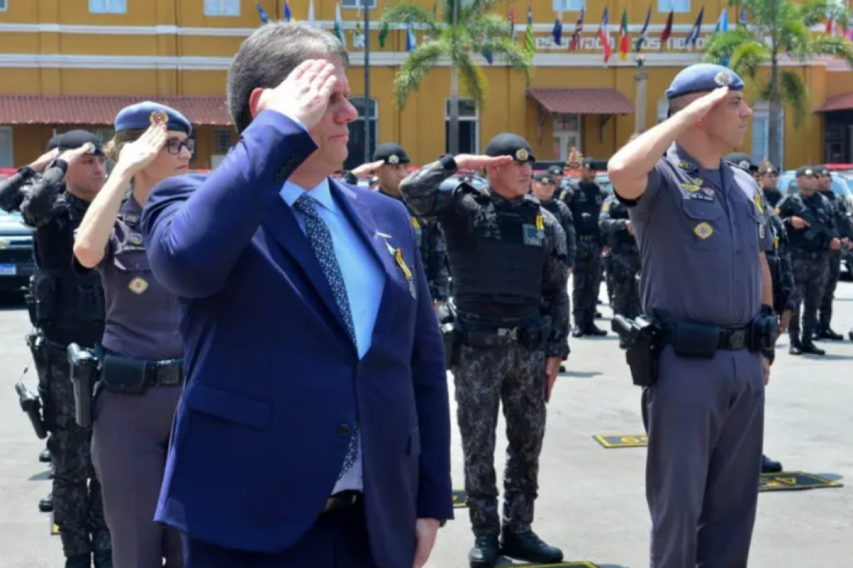 Os comandos da Polícia Civil e da Polícia Militar também devem sofrer alterações. 