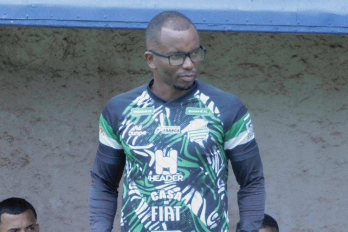 Luís Gustavo, o “Viola”, durante o jogo da Francana na A3