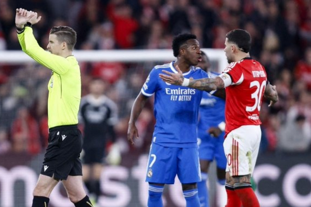 Vinicius Jr disse ao árbitro francês François Letexier ter ouvido uma ofensa racista de Gianluca Prestianni