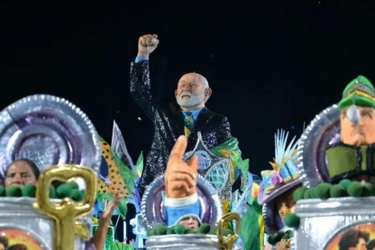 Cercada de polêmicas, Acadêmicos de Niterói terminou o Carnaval rebaixada 