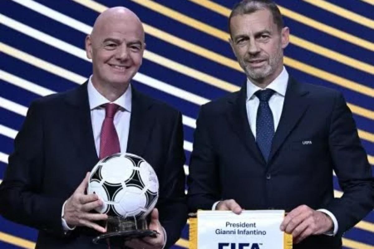 Gianni Infantino, da Fifa, e Aleksander Ceferin, da Uefa