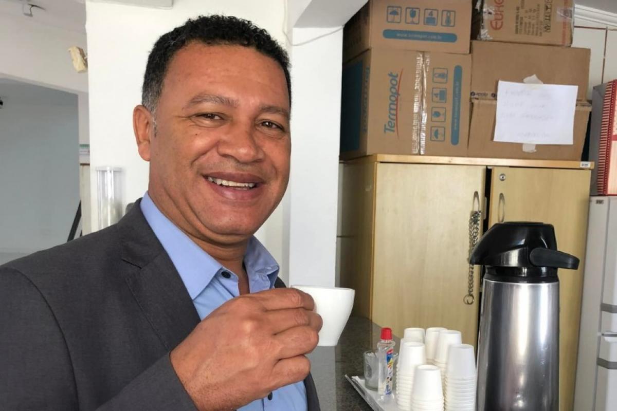 Defesa afirma que condenação por rachadinha foi decidida sem oitiva de testemunhas e anuncia recurso ao Tribunal de Justiça.